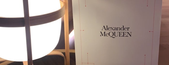 Alexander McQueen is one of #MILANO<3.