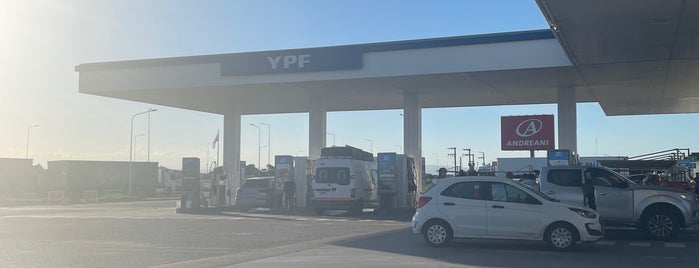 YPF is one of Estaciones de Servicio.