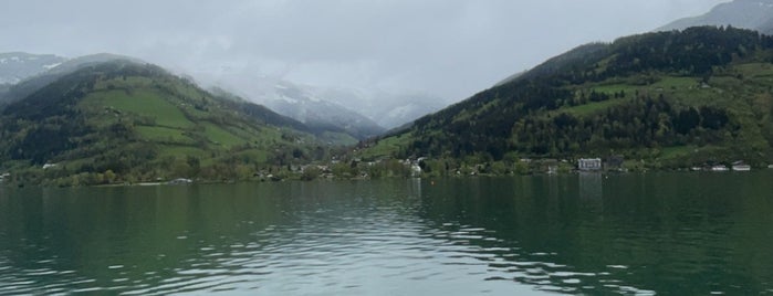 Zell am See is one of Lugares favoritos de Amal.