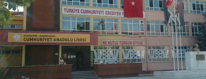 Cumhuriyet Anadolu Lisesi is one of Odunpazarı Anaokulu, İlk, Ortaokul ve Liseleri.