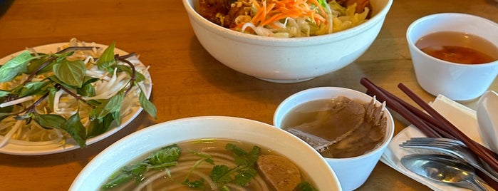 Pho Bac Hoa Viet - Bradshaw is one of Places I'm gonna Go.