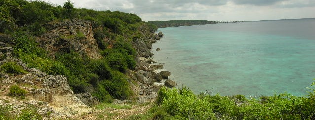 Vrijgezellen Baai is one of Must-visit Beaches in Willemstad #4sqCities.