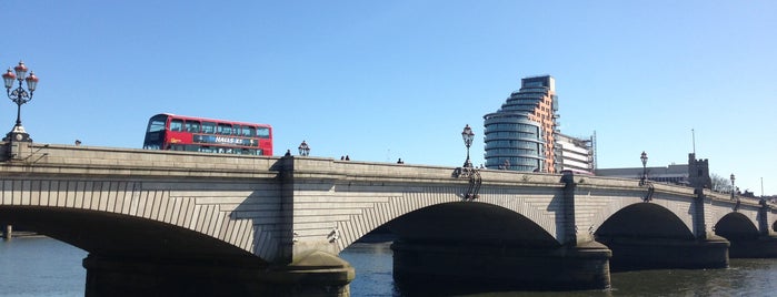 Putney Bridge is one of London's river crossings.