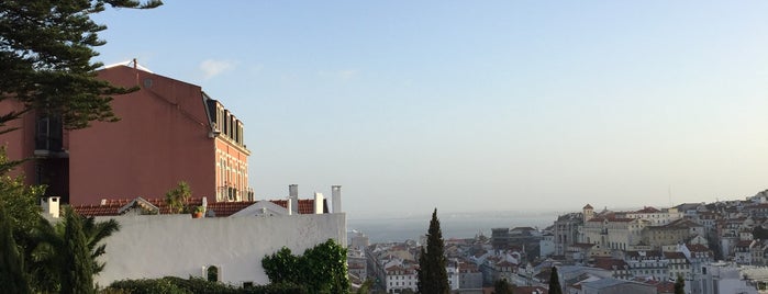 Torel Palace is one of Lissabon.