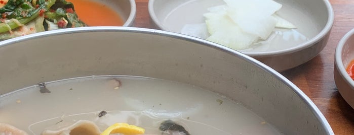 구암막국수 is one of 먹을것.