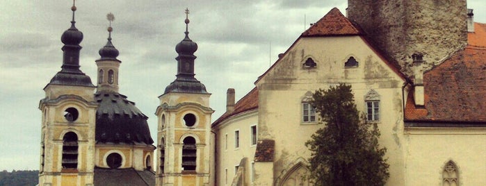Státní zámek Vranov nad Dyjí is one of Lugares favoritos de Michal.