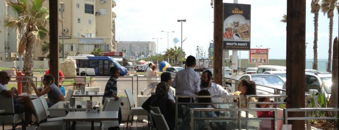 Café Café is one of Саша'ın Beğendiği Mekanlar.