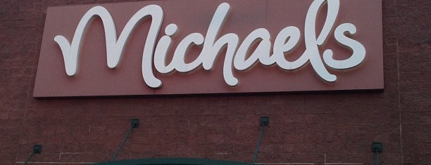 Michaels is one of Elisaさんのお気に入りスポット.