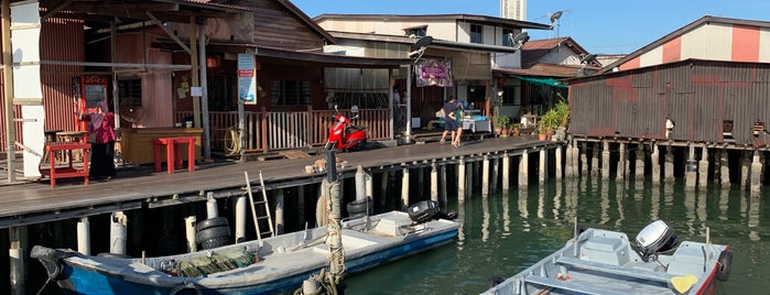 The Clan Jetty - 姓周桥 Chew Jetty is one of Penang Getaway.