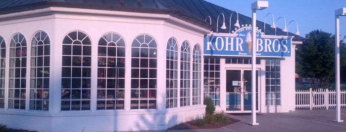 Kohr Bros Frozen Custard is one of Tempat yang Disukai Ruthie.