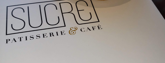 Sucre Patisserie & Cafe is one of สถานที่ที่ Natz ถูกใจ.