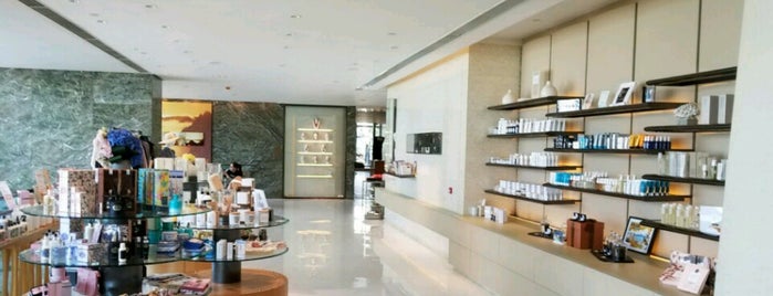 The Spa at Four Seasons is one of Lugares favoritos de Dan.