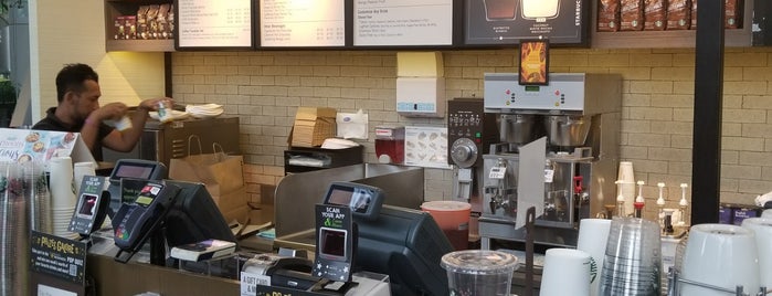 Starbucks is one of JR : понравившиеся места.