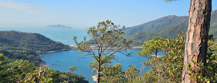 Shek Pik Reservoir 石壁水塘 is one of 香港水塘.