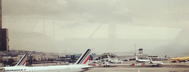 Aéroport Nice Côte d'Azur (NCE) is one of Путешествую.
