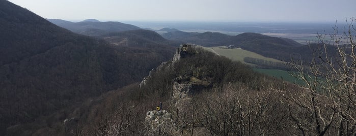 Ostrý Kameň is one of Tempat yang Disukai Mojmír.