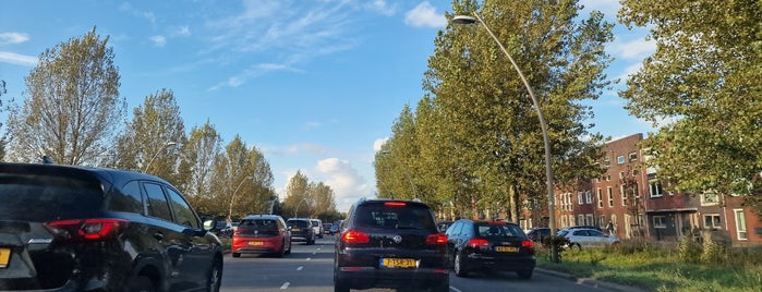 A325 is one of Onderweg.