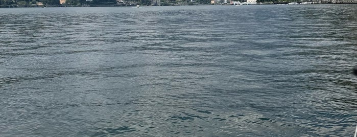 Lake Como is one of Como.