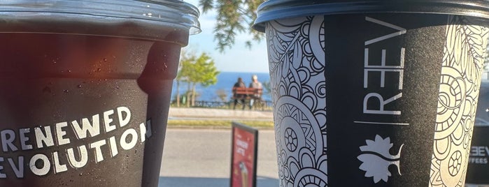 Reev Coffees is one of Lugares favoritos de yediyukarı.