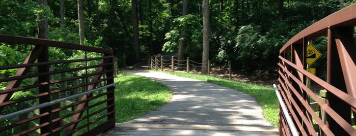 Bluebird Park Walking Trail is one of Hazel's List.