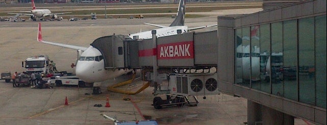 Gate 202 is one of İstanbul Atatürk Airport.