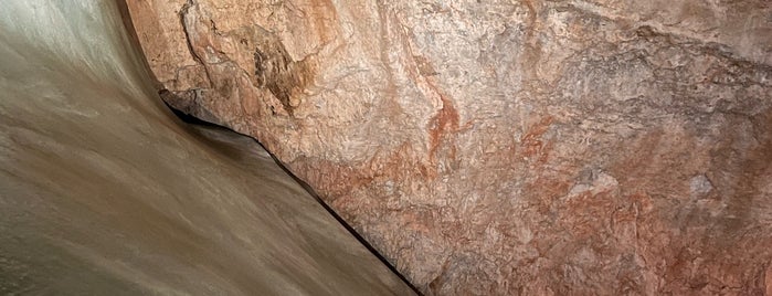 Dachstein Eishöhle (Ice Cave) is one of Madame 님이 저장한 장소.