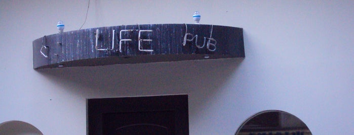 Life Pub is one of passing by places.