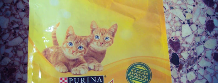 Nestle Purina Petcare is one of other places.