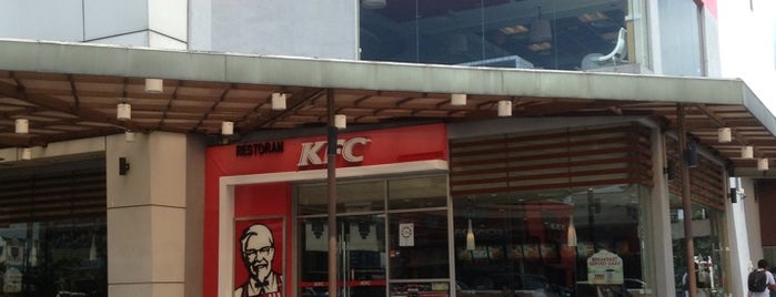 KFC is one of สถานที่ที่บันทึกไว้ของ ꌅꁲꉣꂑꌚꁴꁲ꒒.
