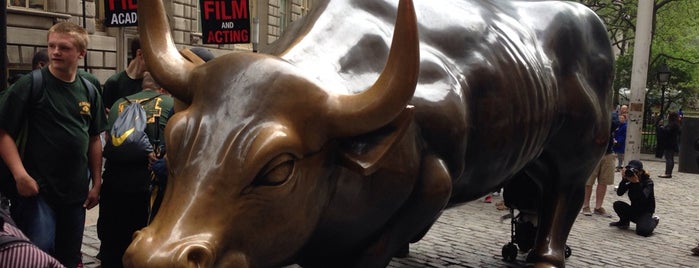 Toro de Wall Street is one of New York.