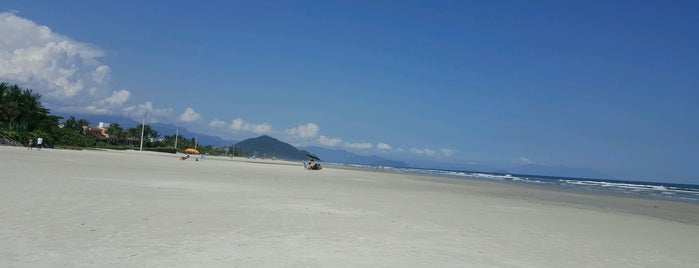 Pé na Areia is one of Praia de Boraceia - Bertioga - SP.