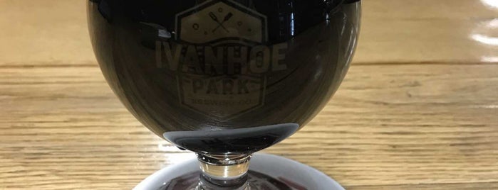 Ivanhoe Park Brewing Company is one of Lugares favoritos de Lisa.