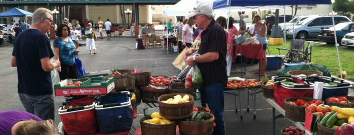 Southside Farmers Market is one of Beach Trip.