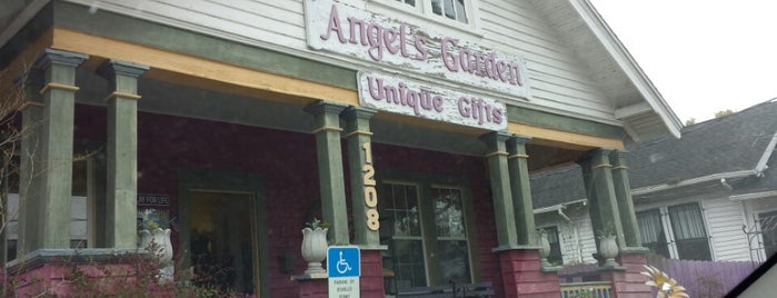 Angel's Garden Gift Shop is one of สถานที่ที่ Jay ถูกใจ.