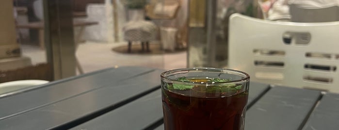 مقهى شاي قمره is one of cafe.