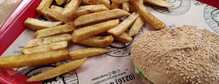 Burger Zamanı is one of Lieux qui ont plu à Burcu.