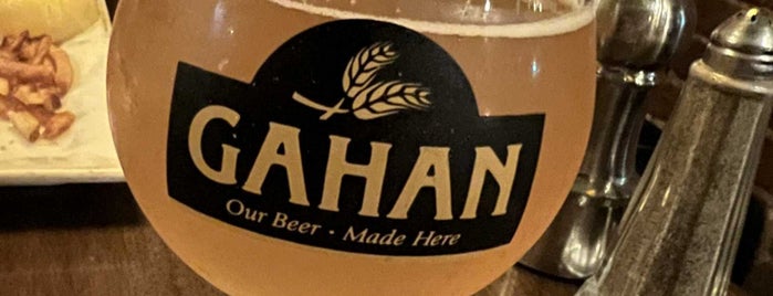 Gahan House Pub & Brewery is one of Tempat yang Disukai Graham.