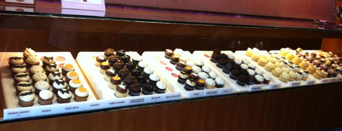 Kara's Cupcakes is one of SF：Sweets & Bakery.