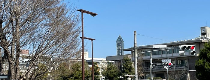 名古屋大学本部 is one of Nagoya University Higashiyama Campus.