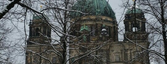Museum Island is one of Grey City.