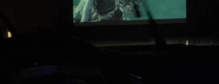Drive-In Theater سينما السيارات is one of Activities.