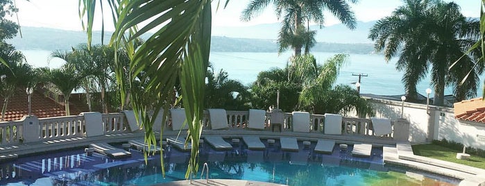 Excelaris Hotel Tequesquitengo is one of TEQUES.