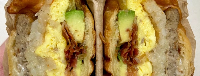 Which Wich? Superior Sandwiches is one of 5550 Wilshire Food.