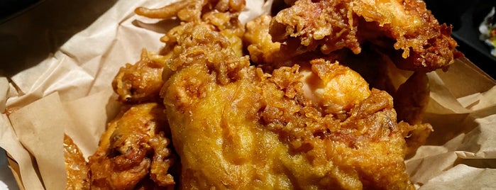 Honey's Kettle Fried Chicken is one of The G List LA: Honorable Mention.