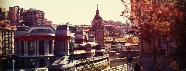 Muelle Martzana is one of Bilbao.