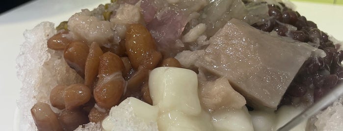龍都冰菓專業家 is one of Taipei food.