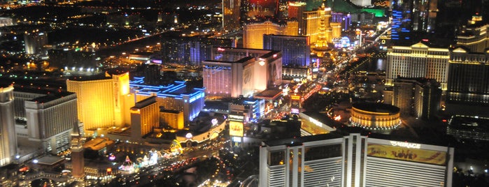 Top of the World is one of Las  Vegas rooftop.