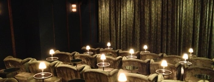 Soho House Screening Room is one of สถานที่ที่บันทึกไว้ของ Emma.