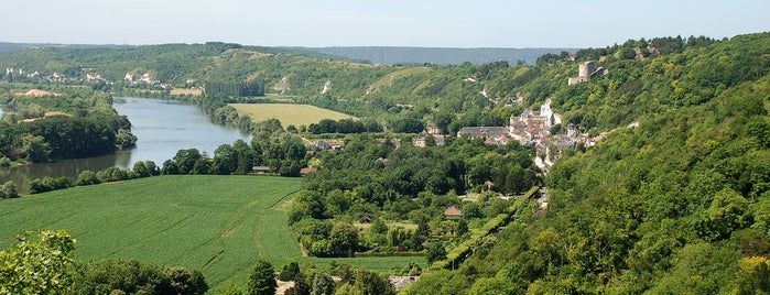 La Roche-Guyon is one of France.