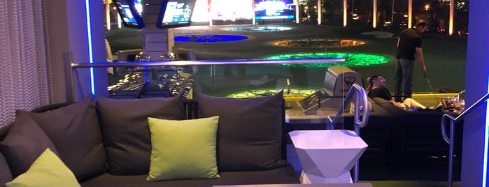 Topgolf is one of Jasonさんのお気に入りスポット.